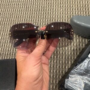 Linda Farrow Purple Sunglasses